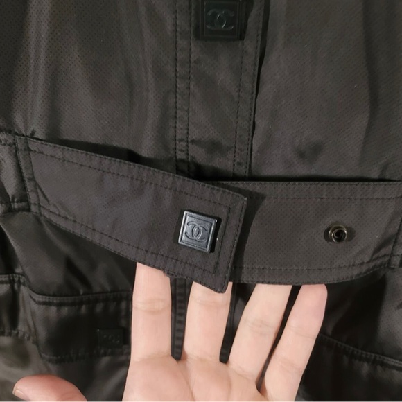 Chanel CC Trench Rain Coat Auth Size 40 US Medium Belt Jacket Runway Auth - Picture 4 of 11